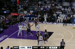 乐鱼体育app下载地址-独行侠击败魔术，取得两连胜