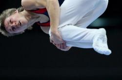 乐鱼体育官方登录入口-俄罗斯体操选手表现出色，轻松进入决赛