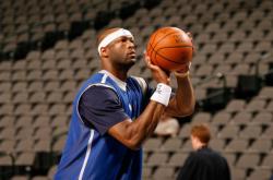 乐鱼体育入口-竞技风暴：场上临时变化导致双方反复抗衡