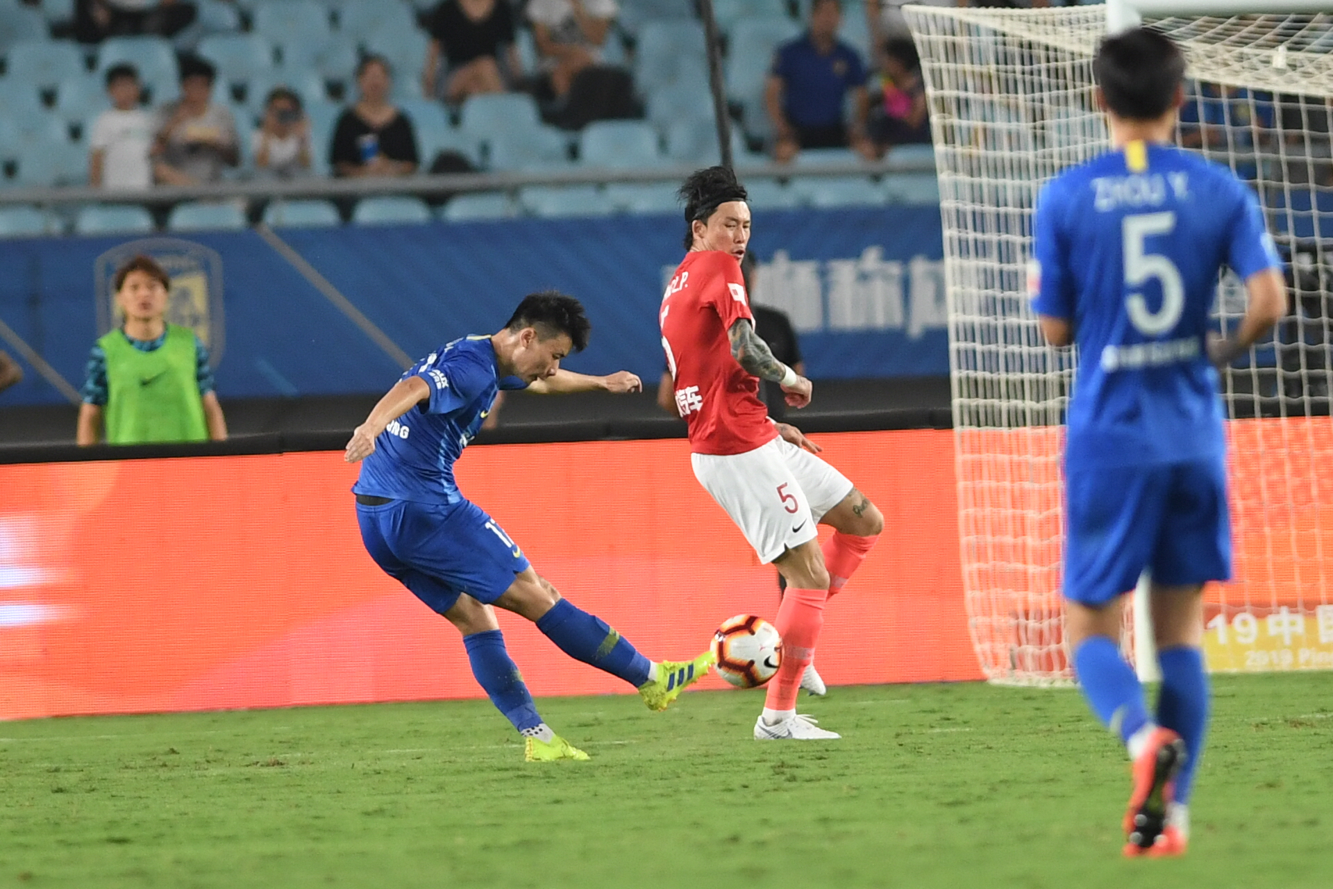 海因斯贝格不敌对手,苦涩失败的简单介绍 海因斯贝格不敌对手,苦涩失败的简单介绍