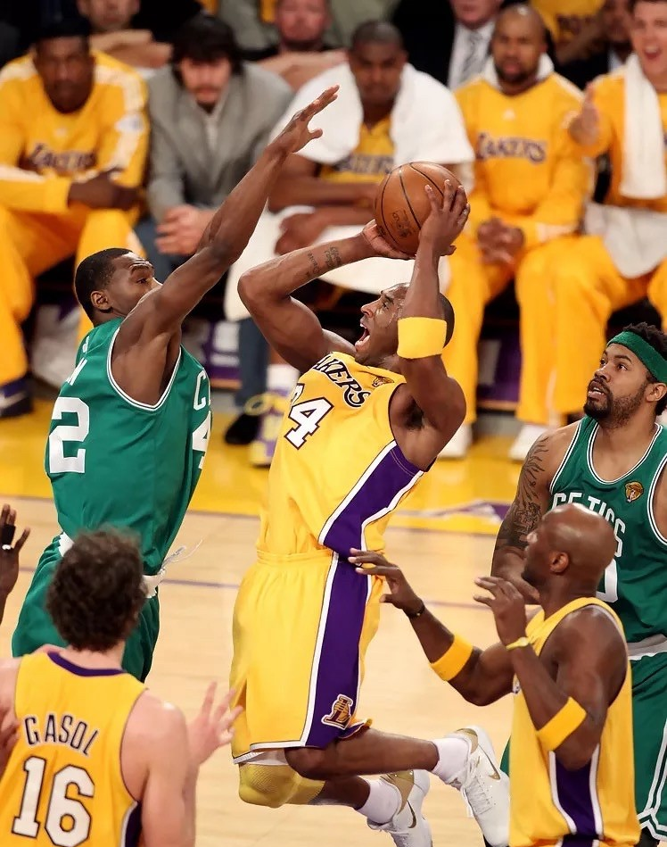 湖人力克凯尔特人,豪取连胜 湖人力克凯尔特人,豪取连胜