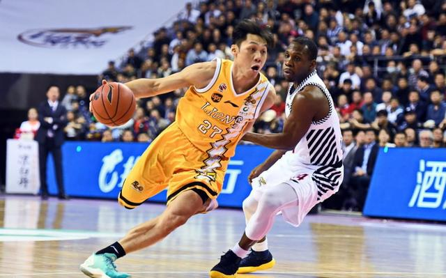 关于达姆施塔特横扫对手，实力超群的信息